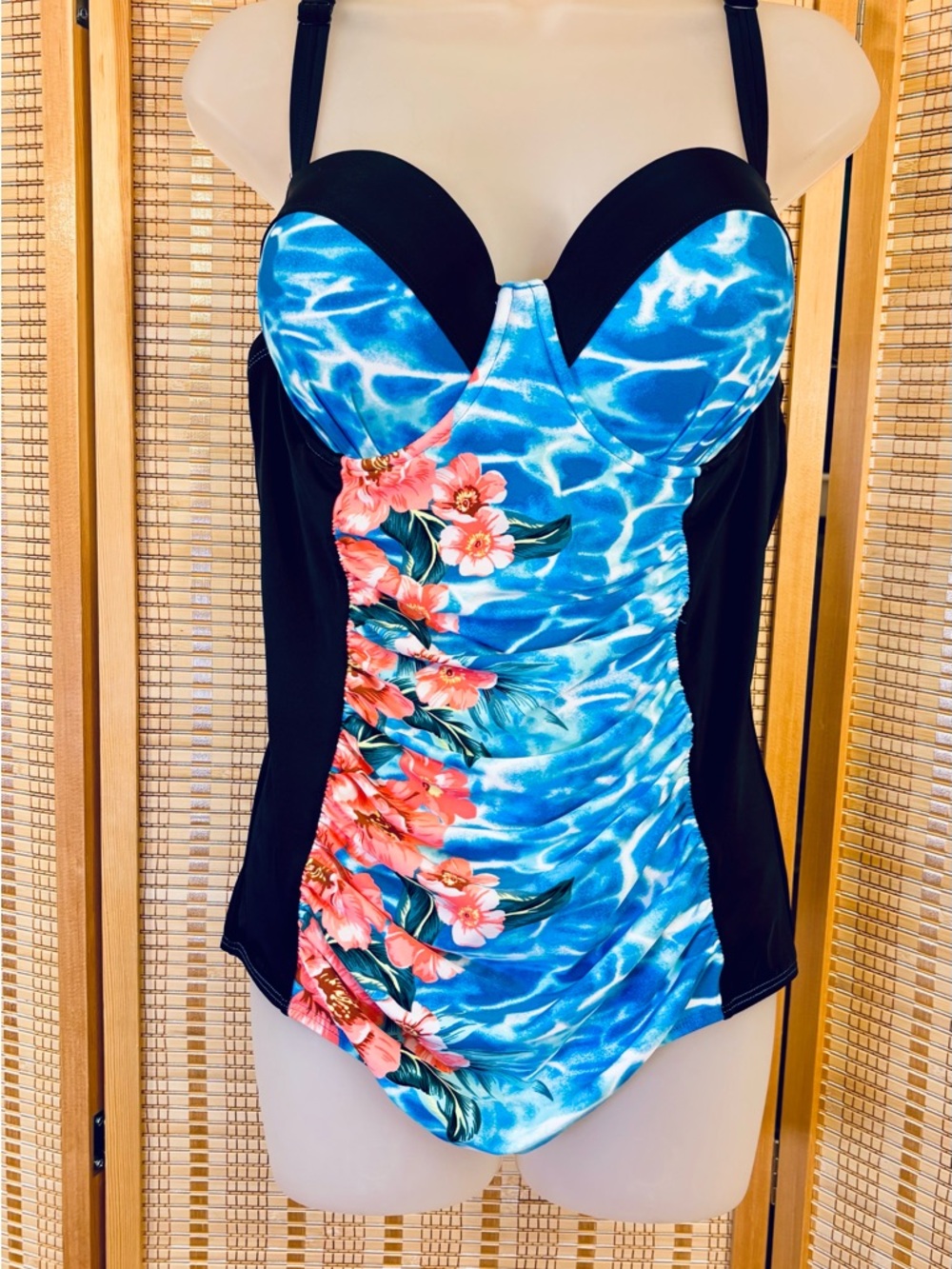 Torrid Adorable floral black  full coverage plus size 0 swimsuit one piece - Picture 4 of 16